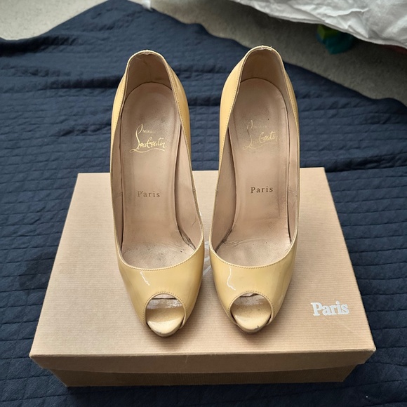 Nude Peep Toe Heels - Picture 1 of 5